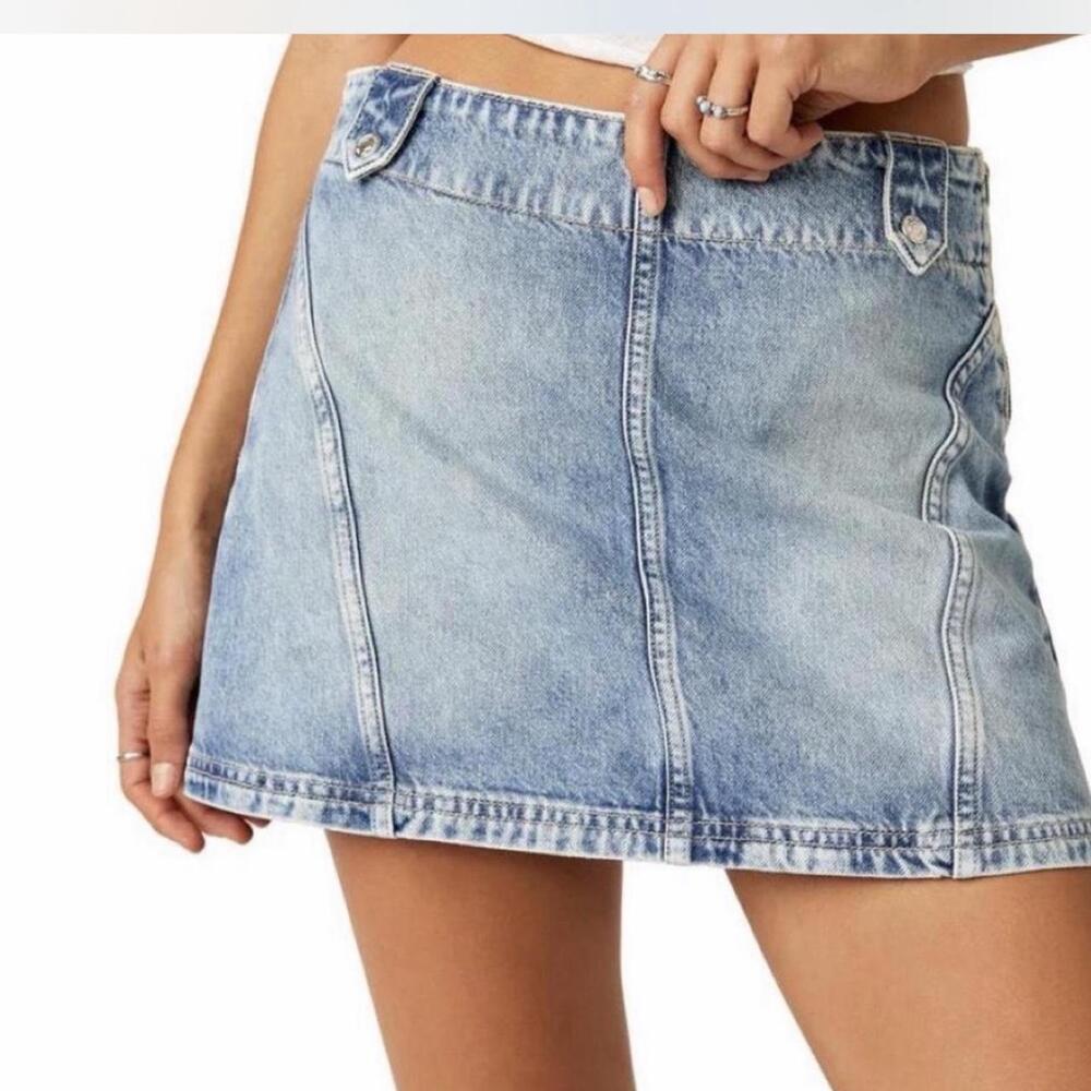We the Free by Free People Runaway blue denim mini skirt size 26